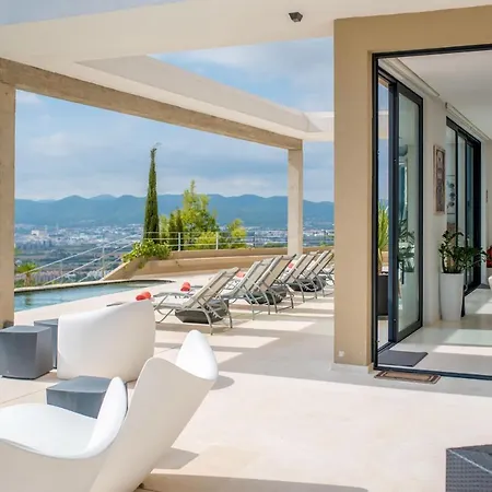 Villa Hilltop *