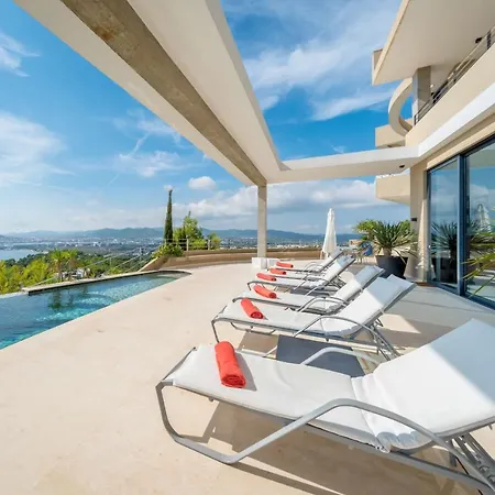 Hilltop Villa *