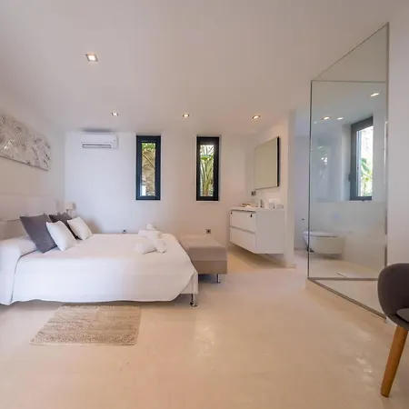 Hilltop Villa *
