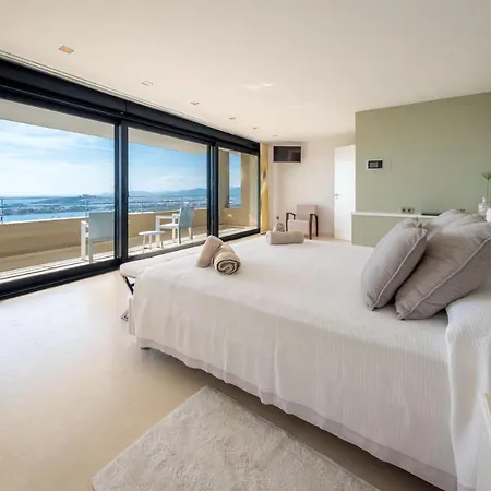 Hilltop * Santa Eularia des Riu